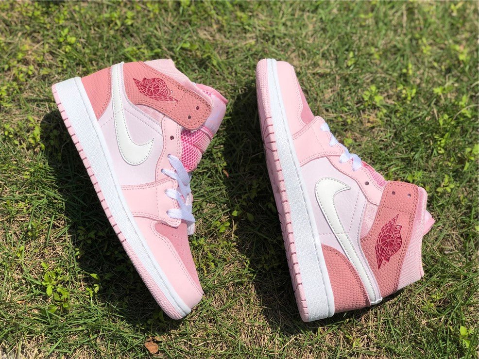 JORDAN 1 MID x DIGITAL PINK