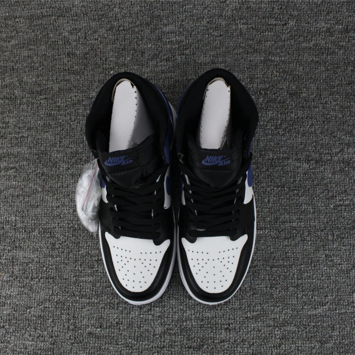 JORDAN 1 RETRO HIGH x FRAGMENT