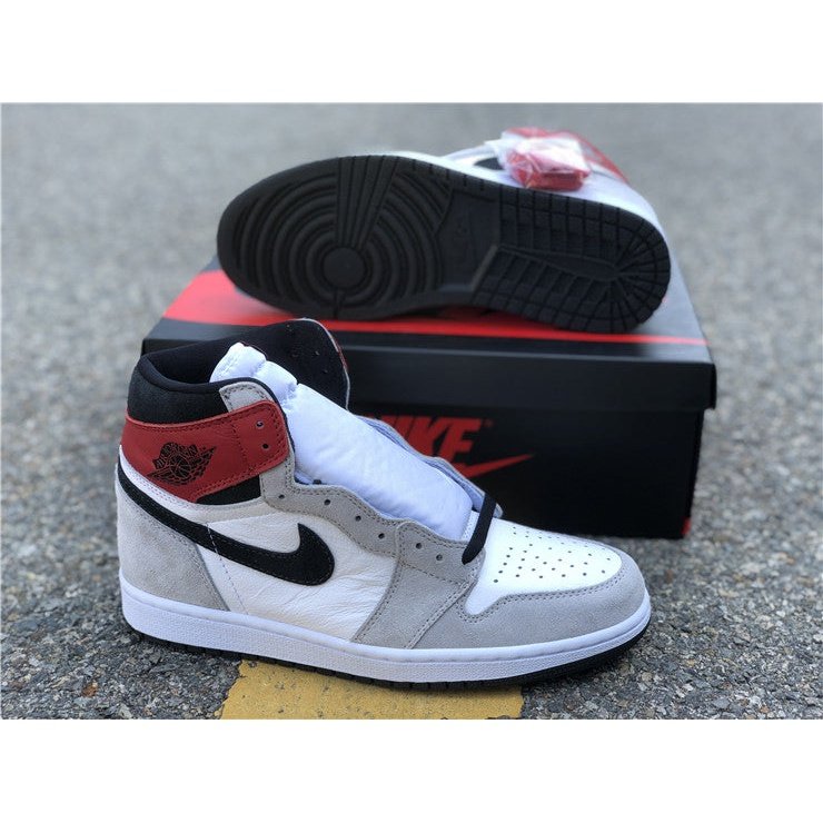 JORDAN 1 RETRO HIGH x LIGHT SMOKE GREY