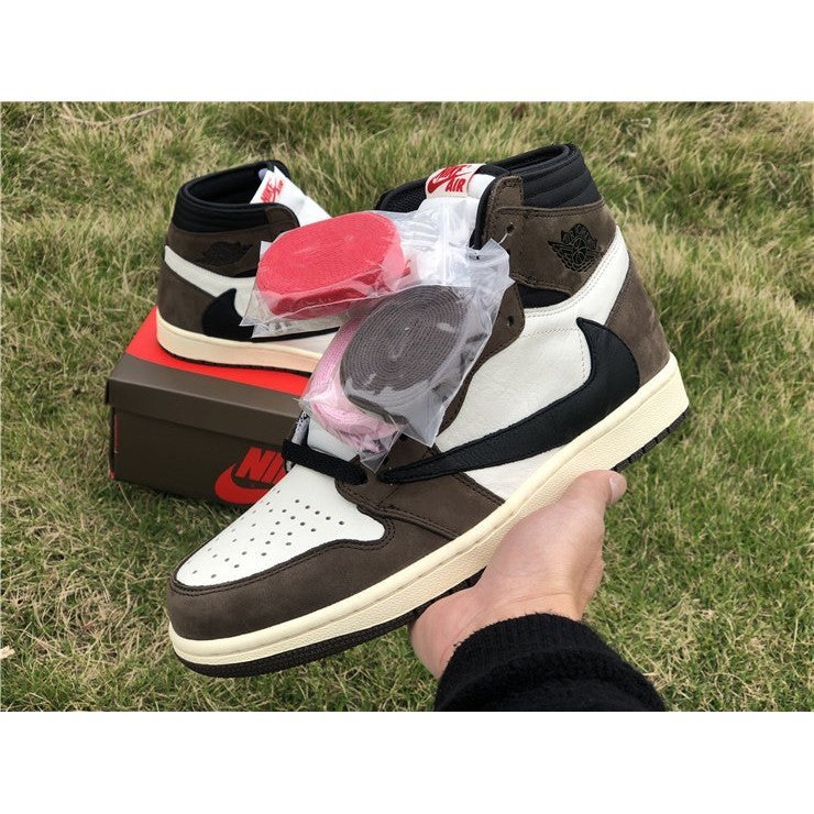 JORDAN 1 RETRO HIGH x TRAVIS SCOTT