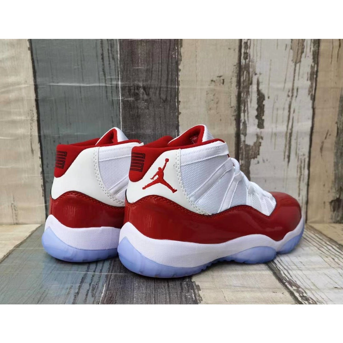 JORDAN 11 RETRO x CHERRY