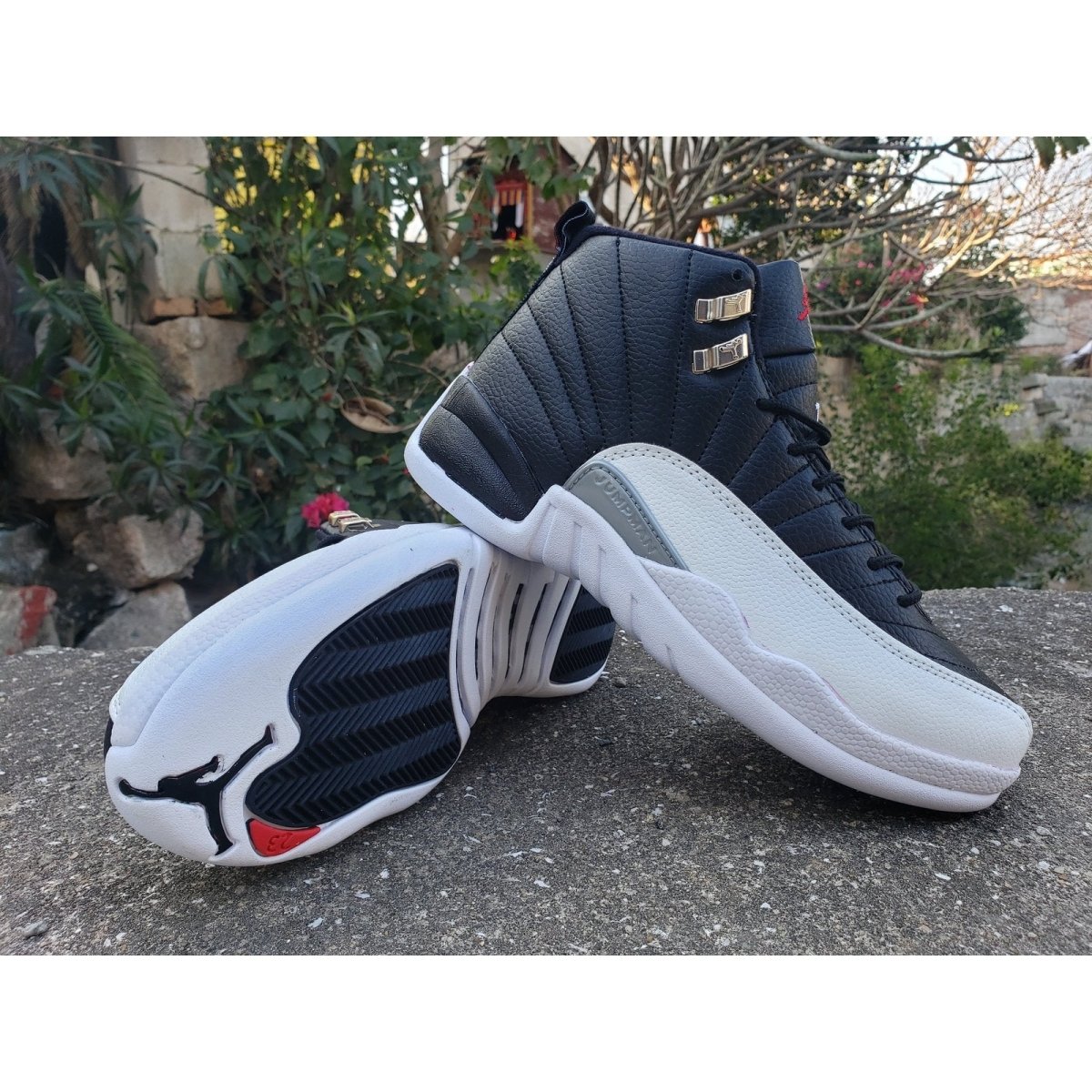 JORDAN 12 RETRO x PLAYOFFS