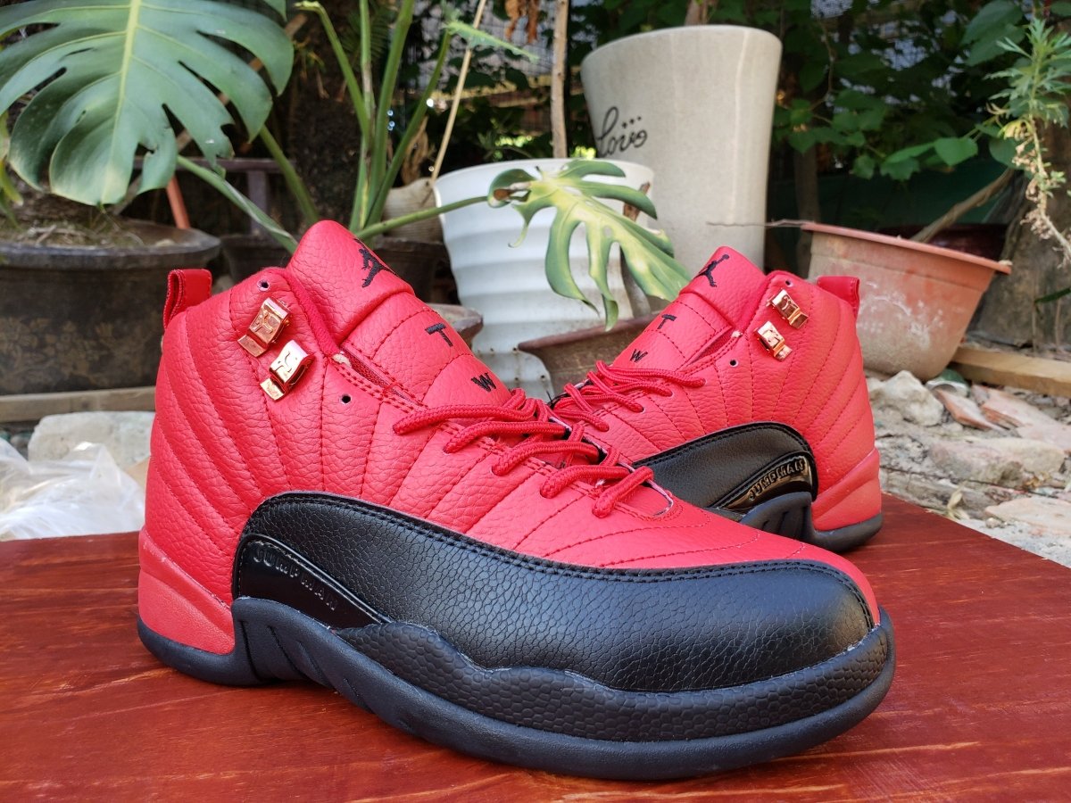 JORDAN 12 RETRO x REVERSE FLU GAME