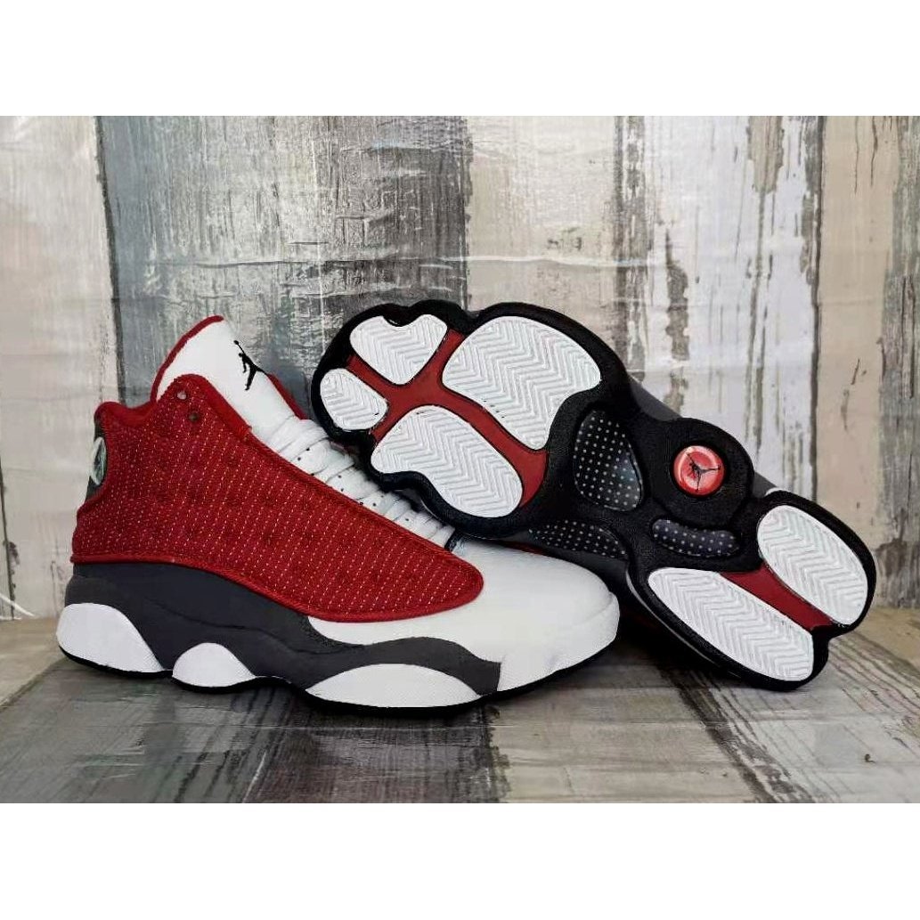 JORDAN 13 RETRO x GYM RED FLINT GREY