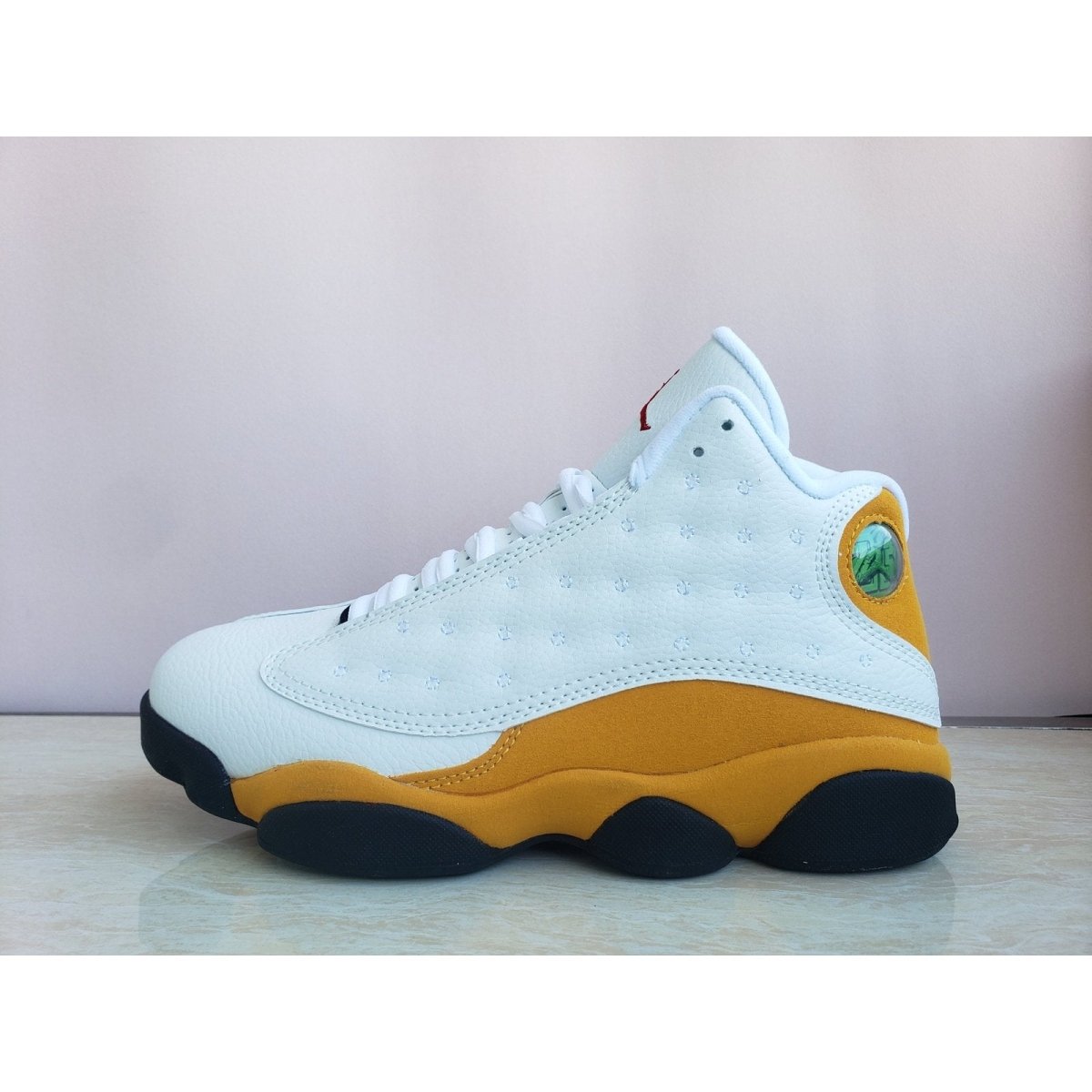 JORDAN 13 RETRO x WHITE ORANGE