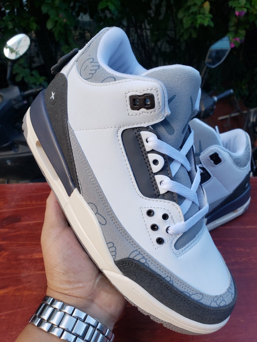 JORDAN 3 RETRO x KAWS