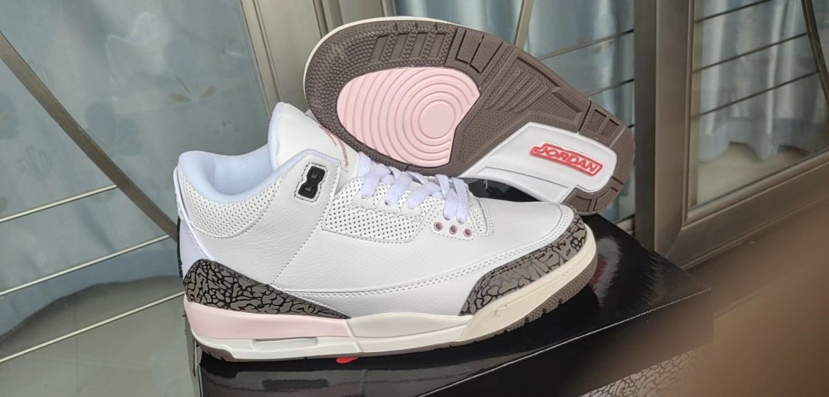 JORDAN 3 RETRO x NEAPOLITAN DARK MOCHA