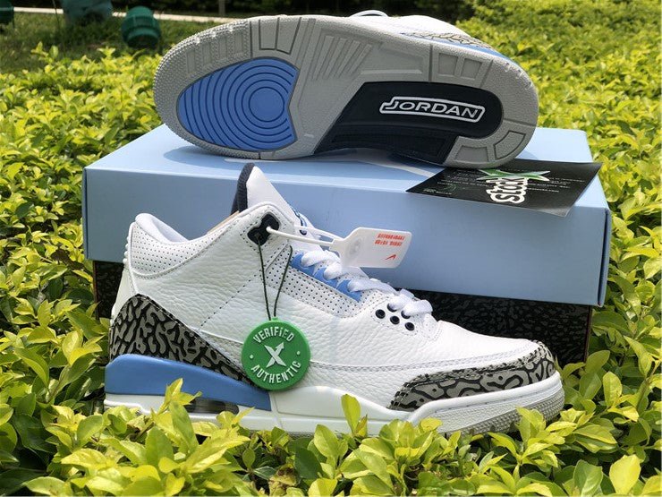 JORDAN 3 RETRO x UNC