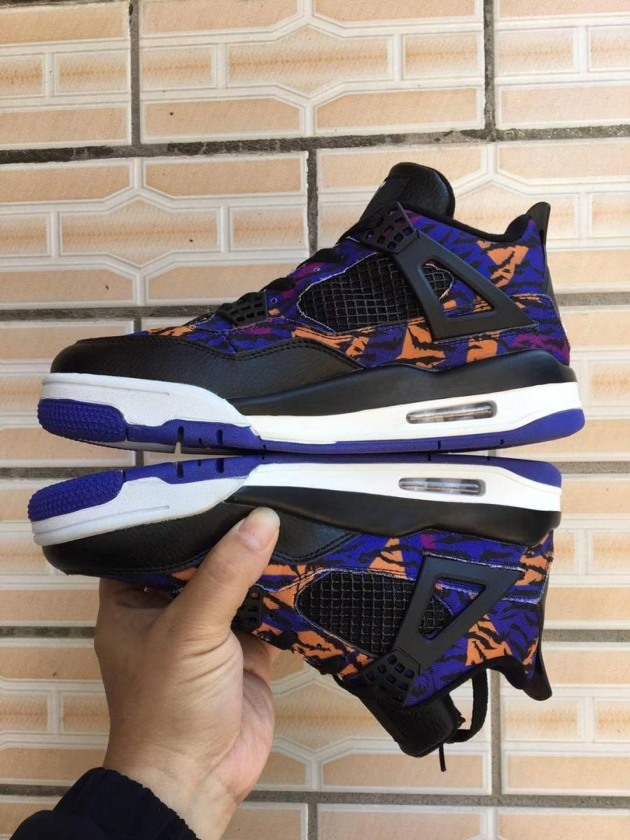 JORDAN 4 x BLACK RUSH VIOLET