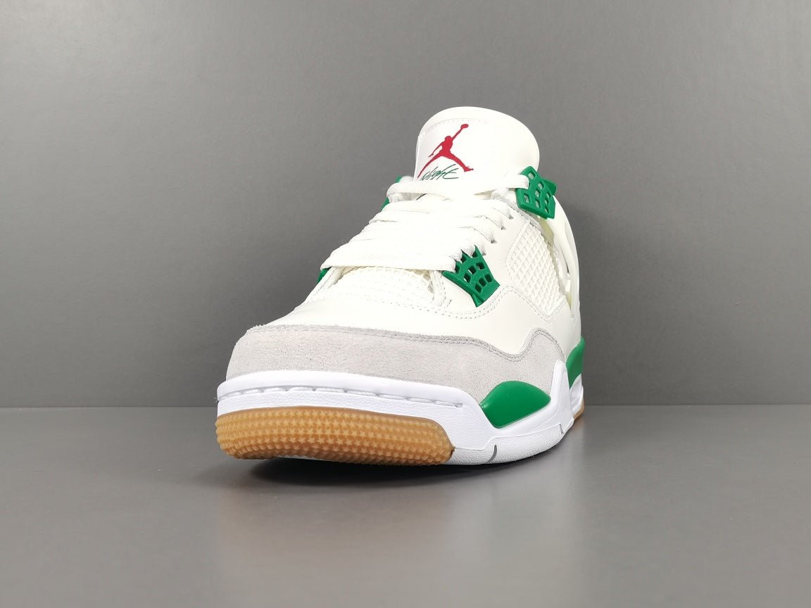 JORDAN 4 x PINE GREEN