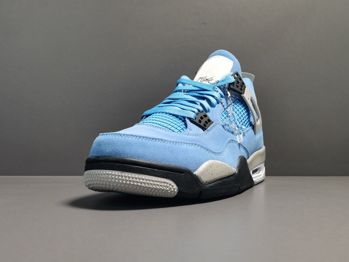 JORDAN 4 x UNIVERSITY BLUE