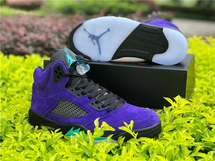 JORDAN 5 RETRO x ALTERNATE GRAPE