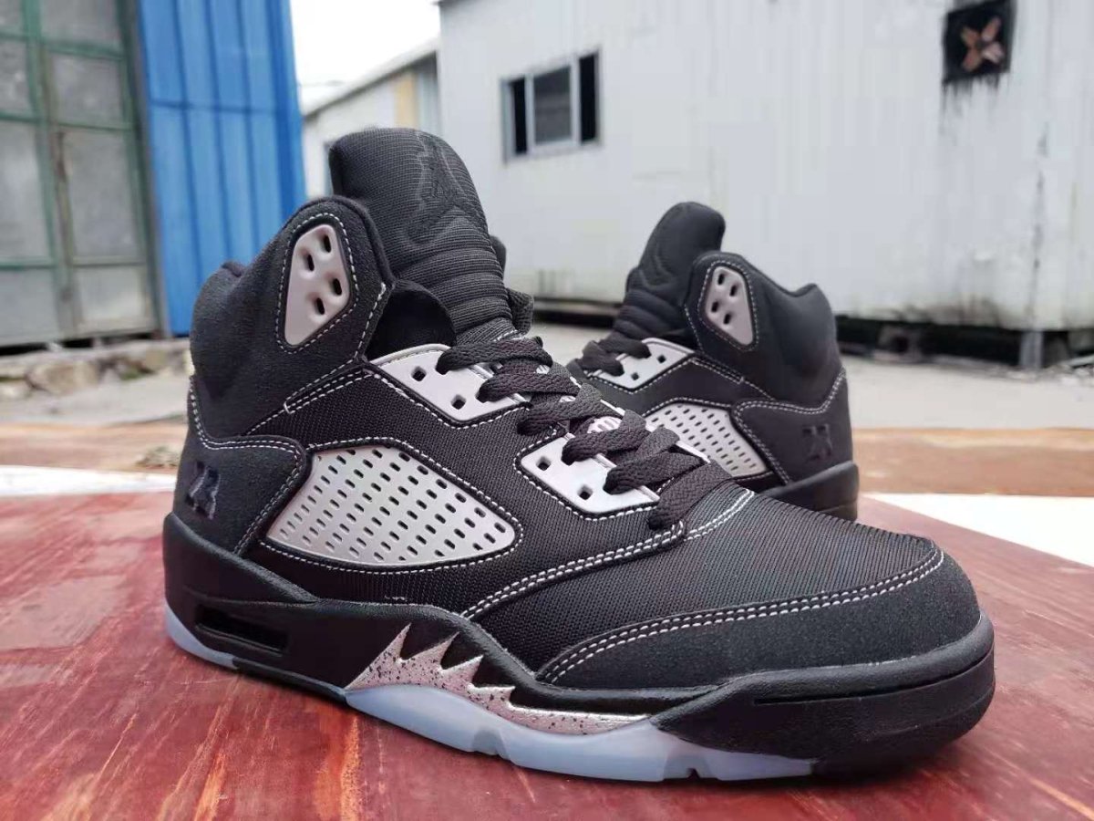 JORDAN 5 RETRO x ANTHRACITE