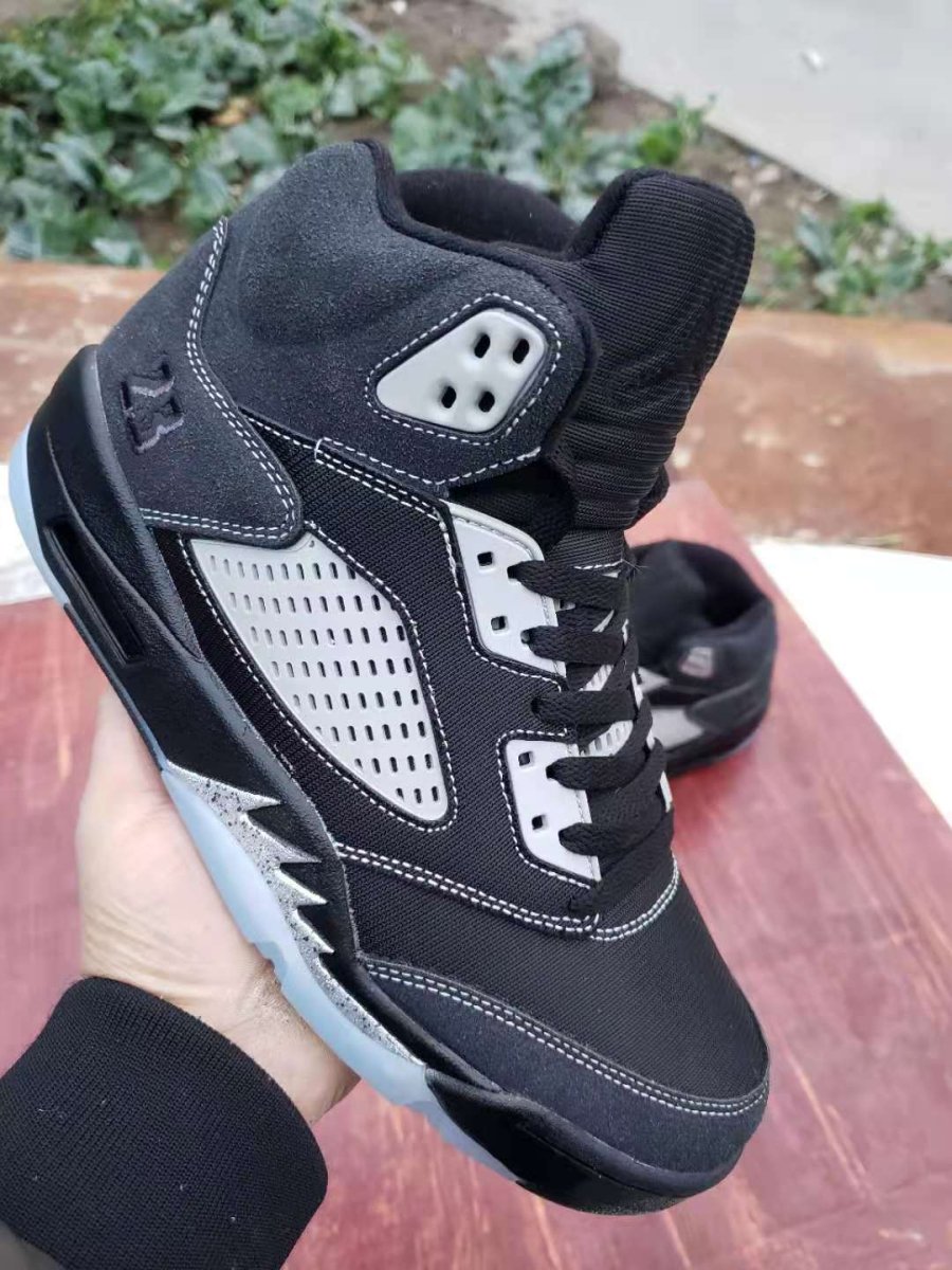 JORDAN 5 RETRO x ANTHRACITE