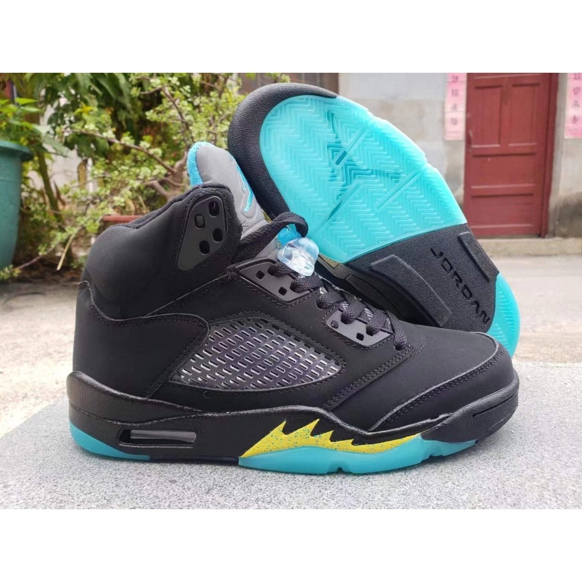 JORDAN 5 RETRO x AQUA