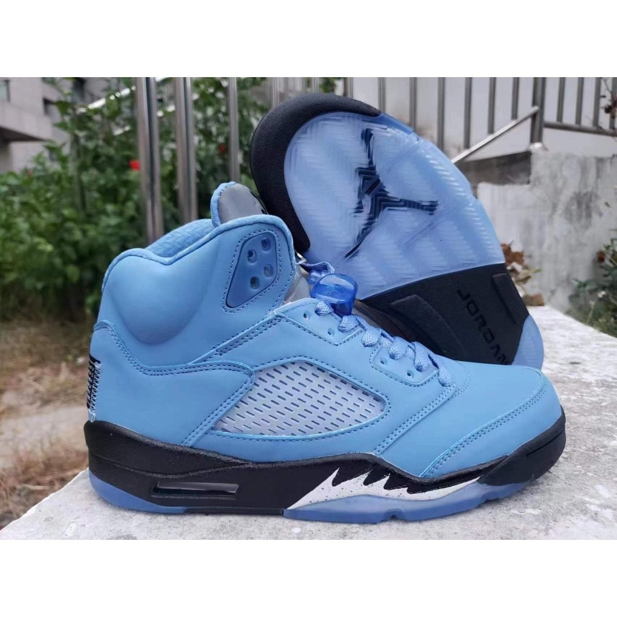 JORDAN 5 x UNC