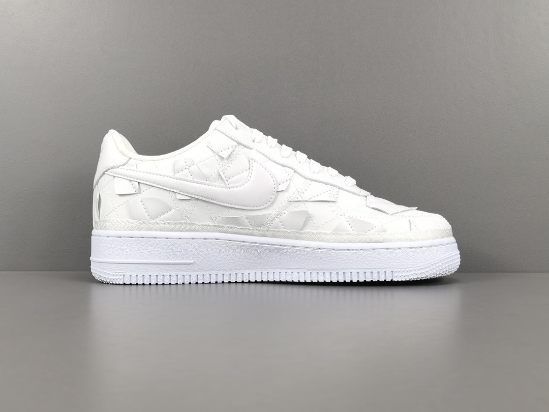 NIKE AIR FORCE 1 x BILLIE EILISH TRIPLE WHITE