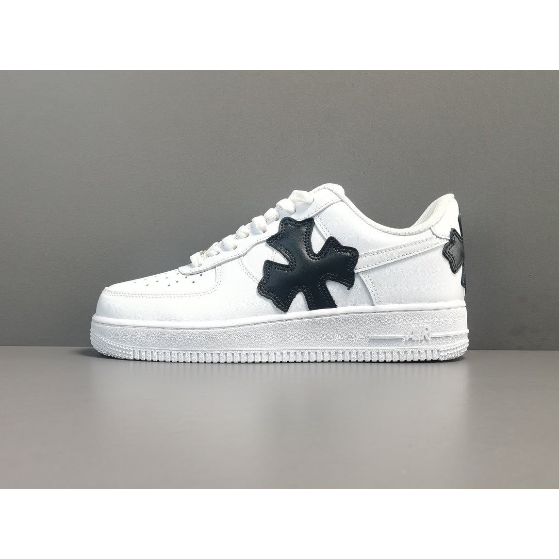 NIKE AIR FORCE 1 x CHROME HEARTS