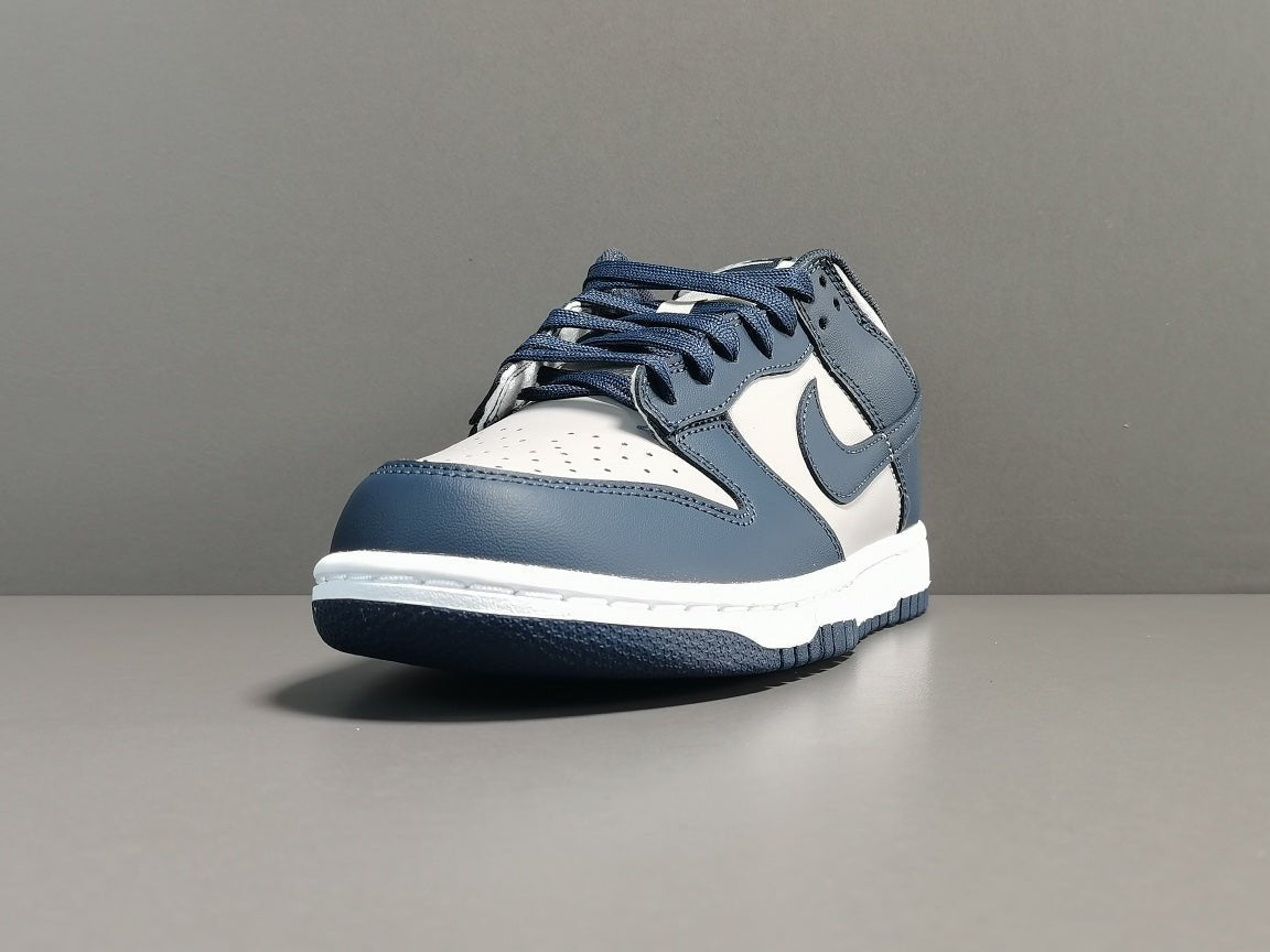 NIKE DUNK x GEORGETOWN