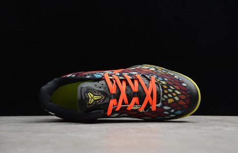 NIKE KOBE 8 x CHRISTMAS