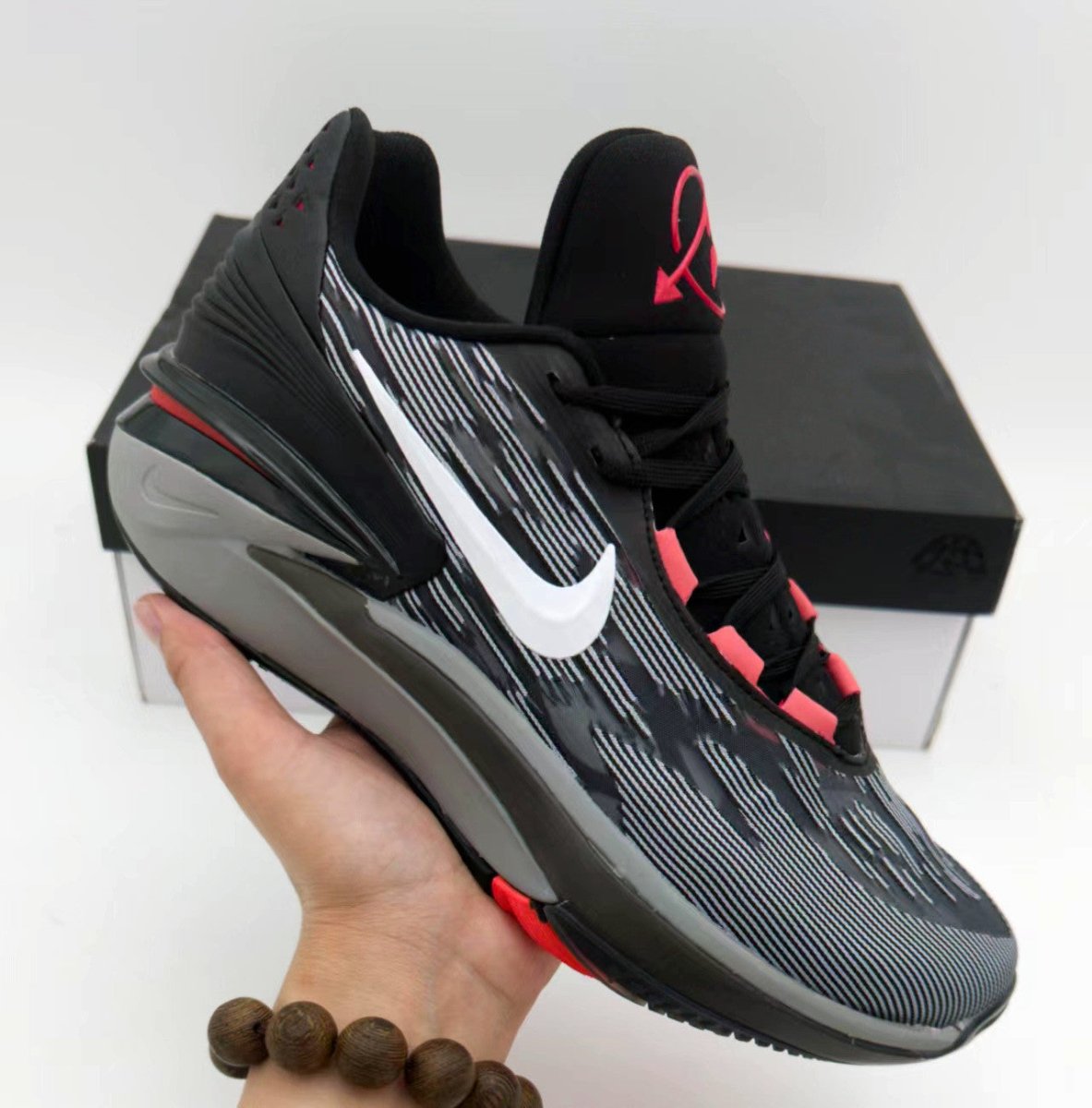 NIKE ZOOM G.T. CUT 2 x BLACK BRIGHT CRIMSON